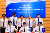 Mua xăng dầu qua thẻ ATM của 41 ngân hàng từ 01/08