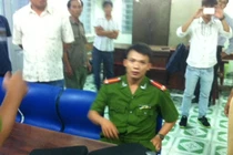 Giả trung úy công an hạch sách CSGT... bị tóm gọn