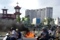 Xe Attila lưu thông vào hầm Thủ Thiêm, cháy kinh hoàng