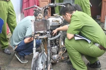 Xe SH phát hỏa, 2 bé gái bị chết ngạt