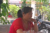 “Lột đồ” đánh ghen... rồi chụp ảnh nạn nhân