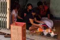 Thùng từ thiện trước thi hài cháu bé 4 tuổi