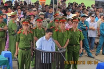 Tử hình kẻ giết, vùi xác nữ công nhân dưới bùn