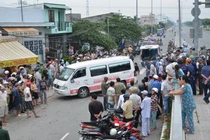 Tập thể dục sớm, 2 vợ chồng bị xe tông chết