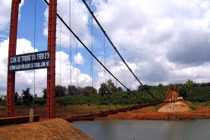 Rủ nhau ra đập tắm, 3 học sinh tiểu học chết đuối