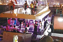 Ngã ngửa dịch vụ tút nhan sắc chiều quý bà siêu giàu