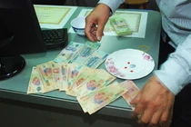 Bắt thượng úy công an huyện ở Đắk Lắk tổ chức đánh xóc đĩa