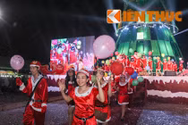 Hơn 500 người xác lập kỷ lục Noel 2014