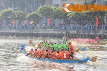 400 người TP HCM đua thuyền quyết liệt đón năm mới 2015