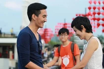 Muôn kiểu tỏ tình siêu độc trên cầu tình yêu Đà Nẵng