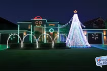 Ngôi nhà nhấp nháy đèn theo điệu Gangnam Style