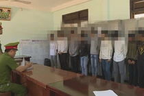 2 nhóm học sinh mang dao kiếm hỗn chiến kinh hoàng 