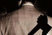 Đi chơi khuya, con trai trưởng thôn bị đâm tử vong