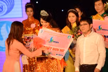 Vẻ đẹp nữ sinh đăng quang hoa khôi ĐH Đà Nẵng