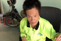 "Ngáo" ma túy đá, con tưởng bố mẹ là ma nên đâm chém