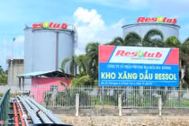 Cận cảnh kho pha chế xăng giả của đại gia Trịnh Sướng