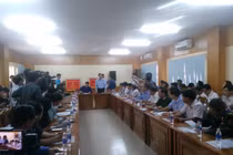 Bộ trưởng Nguyễn Xuân Cường chỉ đạo phòng chống bão số 9