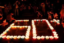 Xem giới trẻ Hội An hào hứng đón giờ trái đất 2015