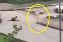 Vụ nam thanh niên đâm chết bạn gái: CSGT có làm hết trách nhiệm khi đứng ngay ở hiện trường?