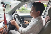 Thầy giáo dạy lái xe tiết lộ lý do “sờ” vào đùi nữ học viên