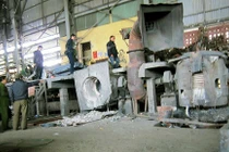 Hãi hùng lò luyện thép nổ như “cơm bữa“