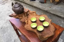 Kỳ lạ những khúc gỗ tỏa ra mùi thơm có giá hàng chục triệu đồng