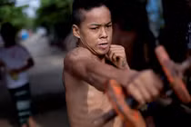 Tận mục hoạt động bên trong lò luyện võ truyền thống ở Myanmar