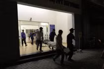 Đọc gì hôm nay: Tá hỏa phát hiện người đàn ông chết trong tư thế treo cổ