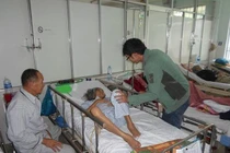 Mang Tết đến bệnh nhân nghèo trong bệnh viện