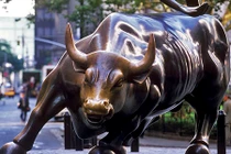 Con bò nối tiếng phố Wall giờ thế nào?