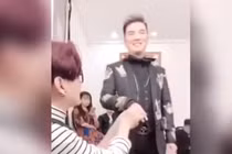 Đàm Vĩnh Hưng bị bạn thân tiết lộ cát-xê 'khủng' một đêm 