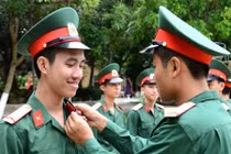 Thăm chiến sĩ tân binh Lữ đoàn 144 Bộ Tổng tham mưu