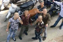 Đọc gì hôm nay 8/1: Người phụ nữ bán cá bị giang hồ chém lìa 3 ngón tay