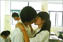 Con đòi bỏ học vì... thất tình, mẹ ngã ngửa, bố bảo “tuổi trẻ tài cao“!