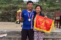 Gã chồng đánh vợ mang bầu vì mua hàng online nói gì?