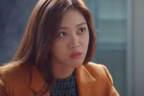 Giận “sôi máu” khi vợ cũ của chồng cười mỉa mai