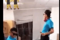 Hà Đức Chinh - Bùi Tiến Dũng mặc đồ đôi "quẩy tung nóc nhà"