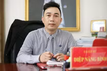 Người đàn ông nước ngoài sàm sỡ trong thang máy xử thế nào?