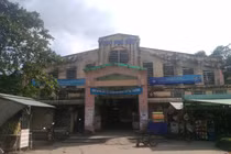 Cận cảnh chợ tiền tỷ ở Sài Gòn u ám như phim “kinh dị”