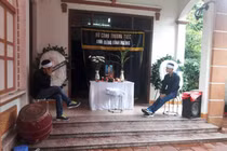 Uẩn khúc nam thanh niên treo cổ tự vẫn ở nhà bạn