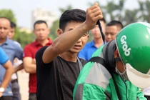 Giết người, đến chém cả công an... điều gì khiến người trẻ ngày càng bạo lực?