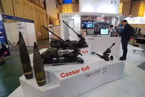 Cận cảnh dàn vũ khí hàng đầu Âu-Mỹ quy tụ tại Hà Nội