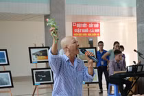 Những hình ảnh xúc động về sự yêu đời của bệnh nhân ung thư