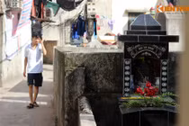 Kinh hoàng người sống sinh hoạt chung với người chết ở Hà Nội