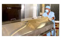 Nỗi niềm của những "chuyên gia" trang điểm cho người chết