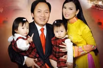 Biệt thự như lâu đài của người Việt giàu nhất thế giới