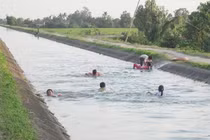 Bình Định: Rủ nhau đi câu cá, cả 4 học sinh chết đuối 