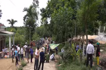 Tiết lộ "sốc" người cha truy sát chém chết con 8 tuổi