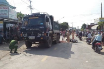 Bác bỏ thông tin tài xế xe ben lùi xe cán chết cô gái 