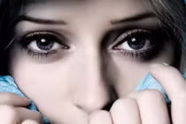 Sửng sốt 10 thực phẩm làm thay đổi màu mắt